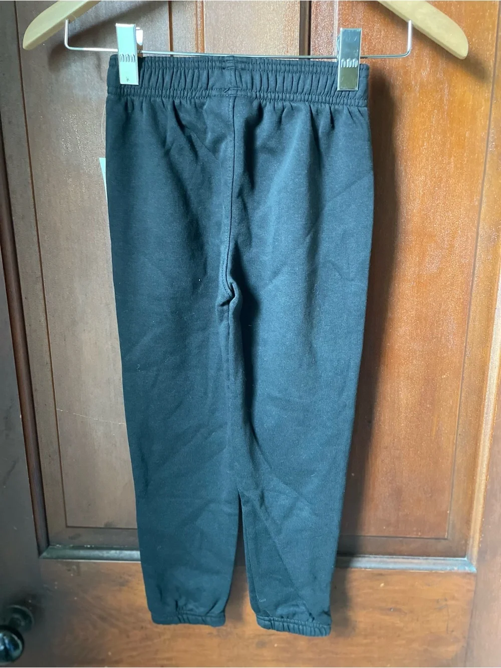 Under Armour boys size 6 black sweatpants